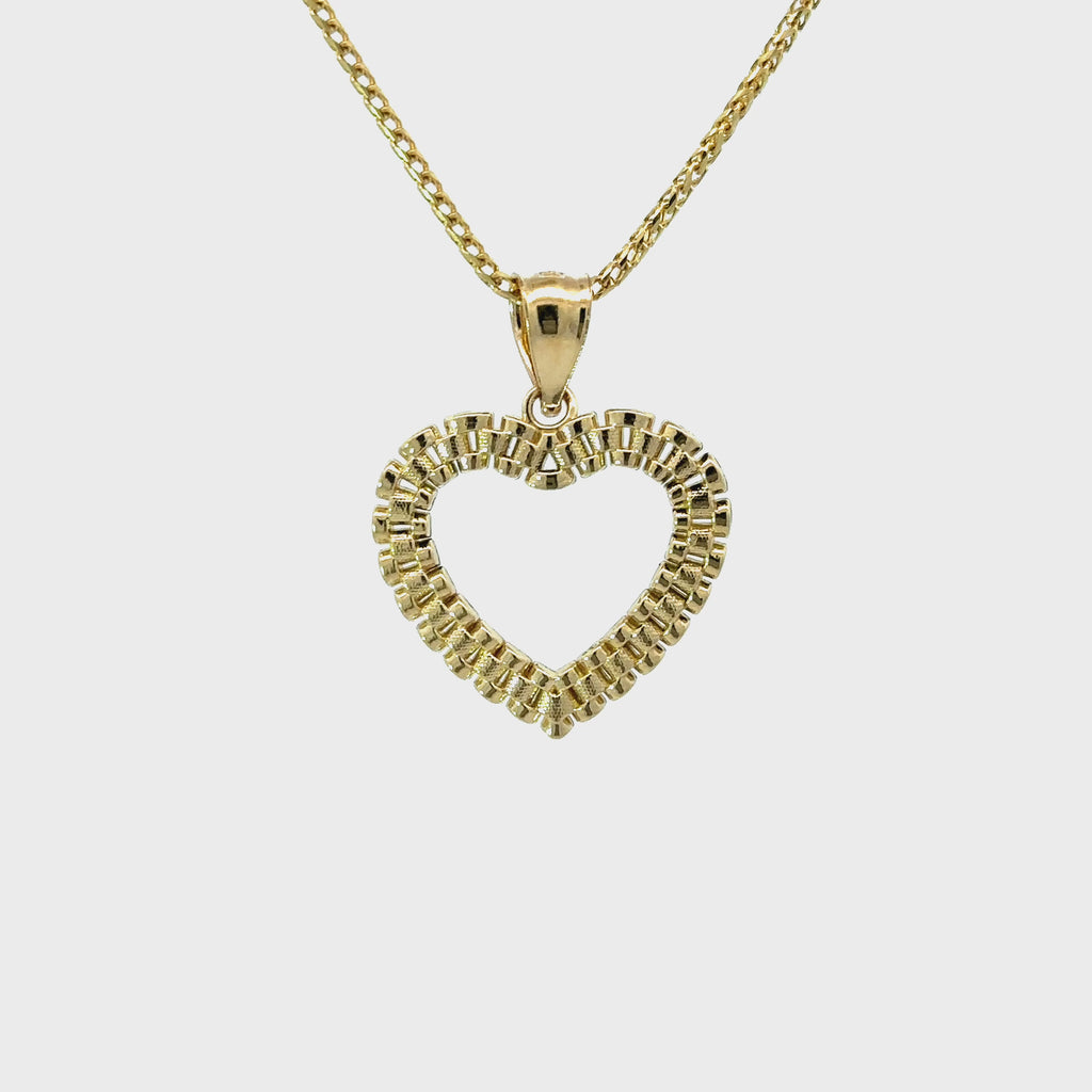 sm Rolex style band heart charm__2023-06-21-18-51-27.mp4